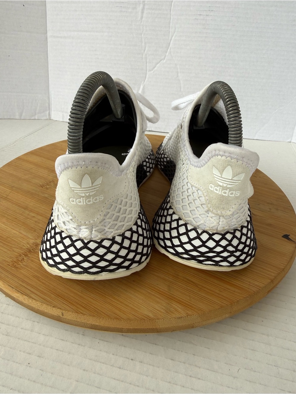 Adidas Deerupt Cloud Runner Sneakers White/Black Mesh Men's 6 Women's 7 AQ1790 - Picture 4 of 12